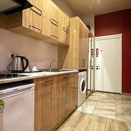 Pera Apartmanhotel 4*