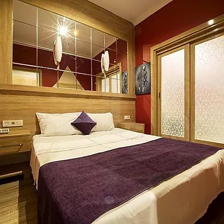 Apartmanhotel Pera 4*
