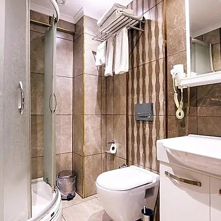 Pera Apartmanhotel 4*