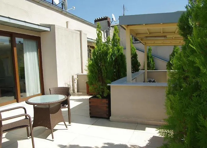 Lägenhetshotell Pera 4*